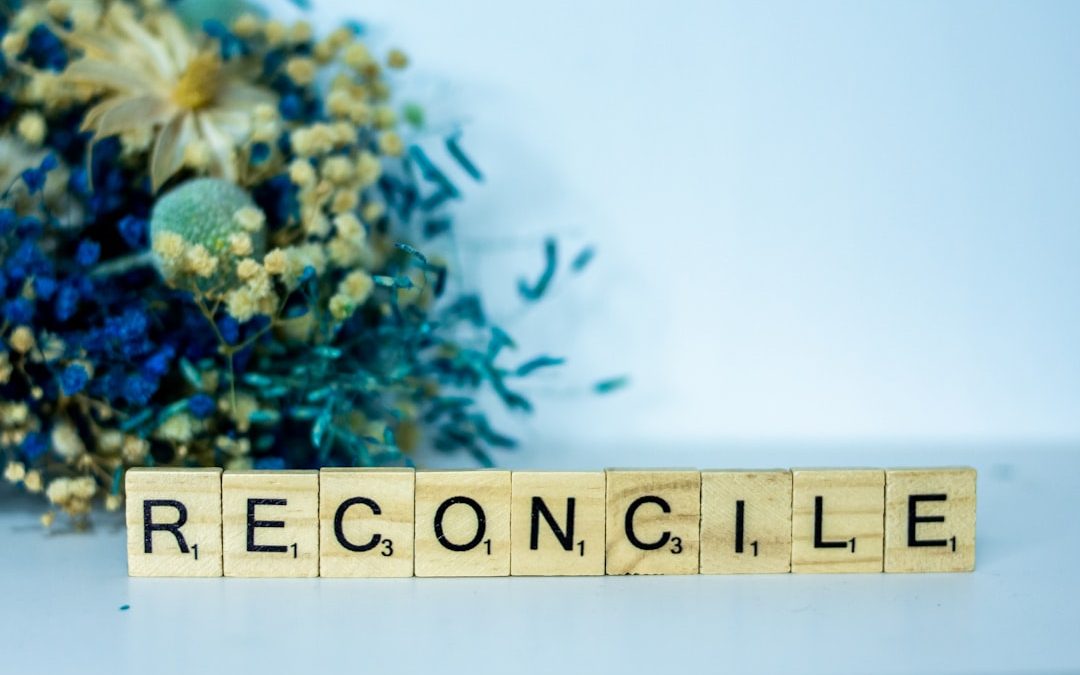 Recherche vocale : comment elle transforme la structure de vos mots-clés