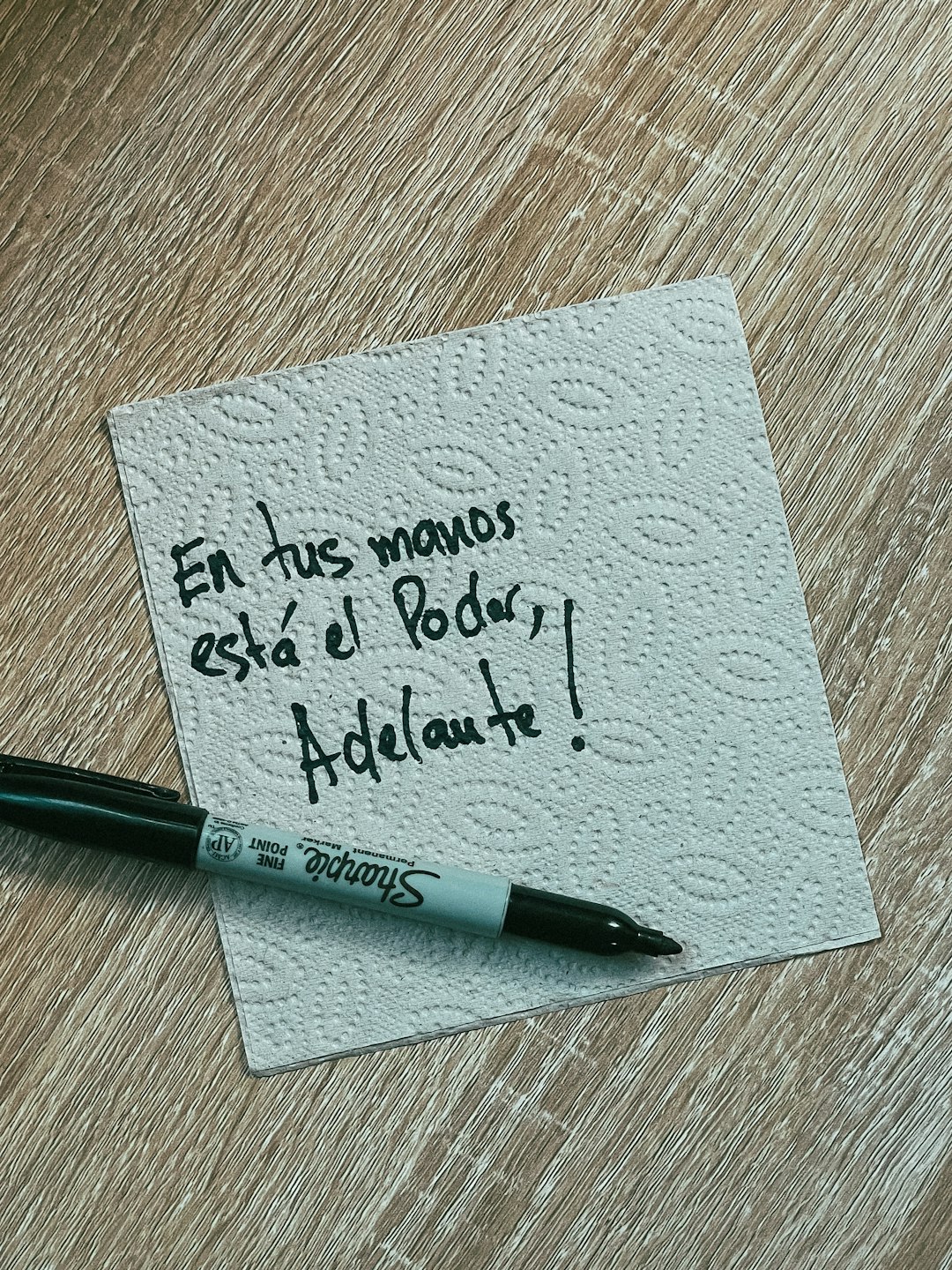 pourquoi-votre-entreprise-a-besoin-d-une-charte-d-utilisation-de-l-ia-1
